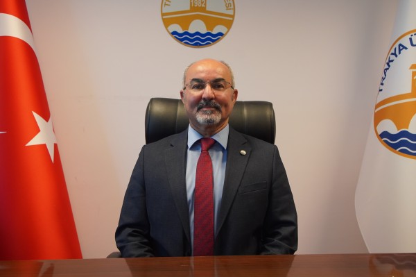 Kışın susuzluk hissi azalsa da günlük sıvı alımı düşürülmemeli