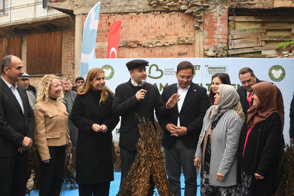 Sındırgı'da susam alım töreni gerçekleştirildi