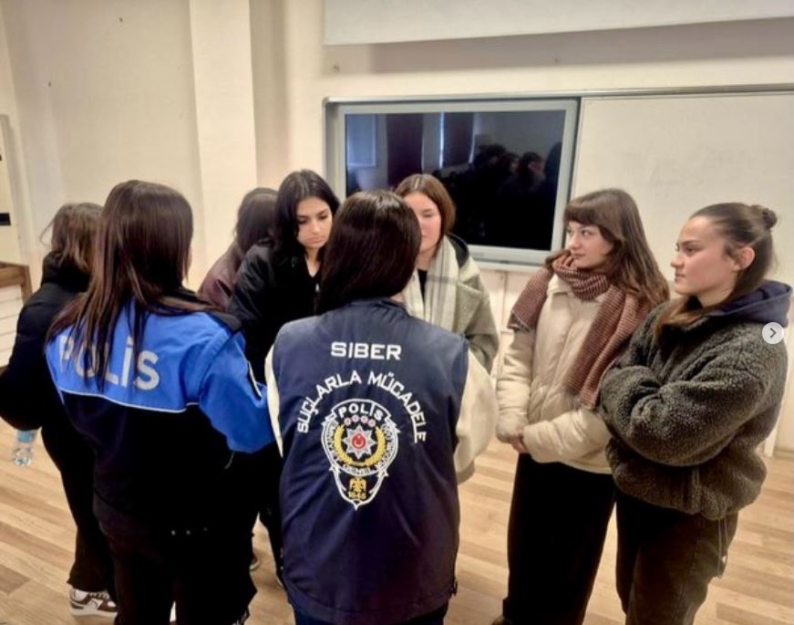 Emniyetten Öğrencilere Bilgilendirme