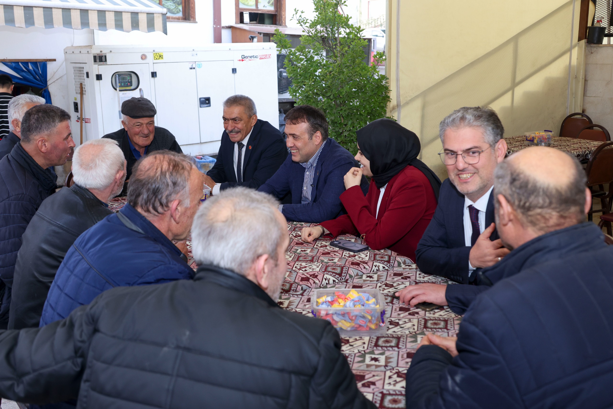 Vali Sözer Gölpazarı'nda Esnaf ve Vatandaşlarla Buluştu