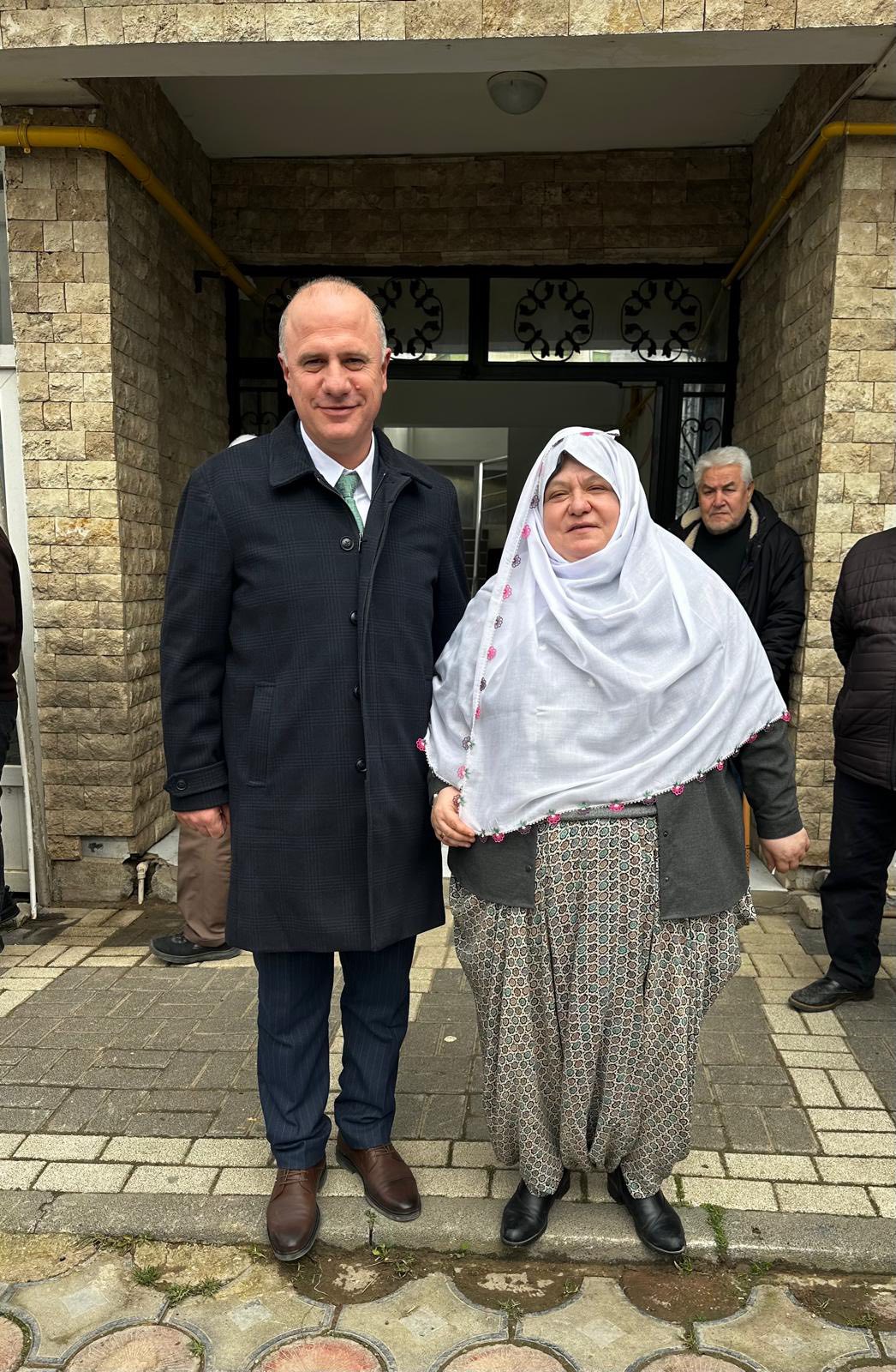 BEKİR BAŞKAN'DAN ZEYNEP BAŞKAN'A ZİYARET