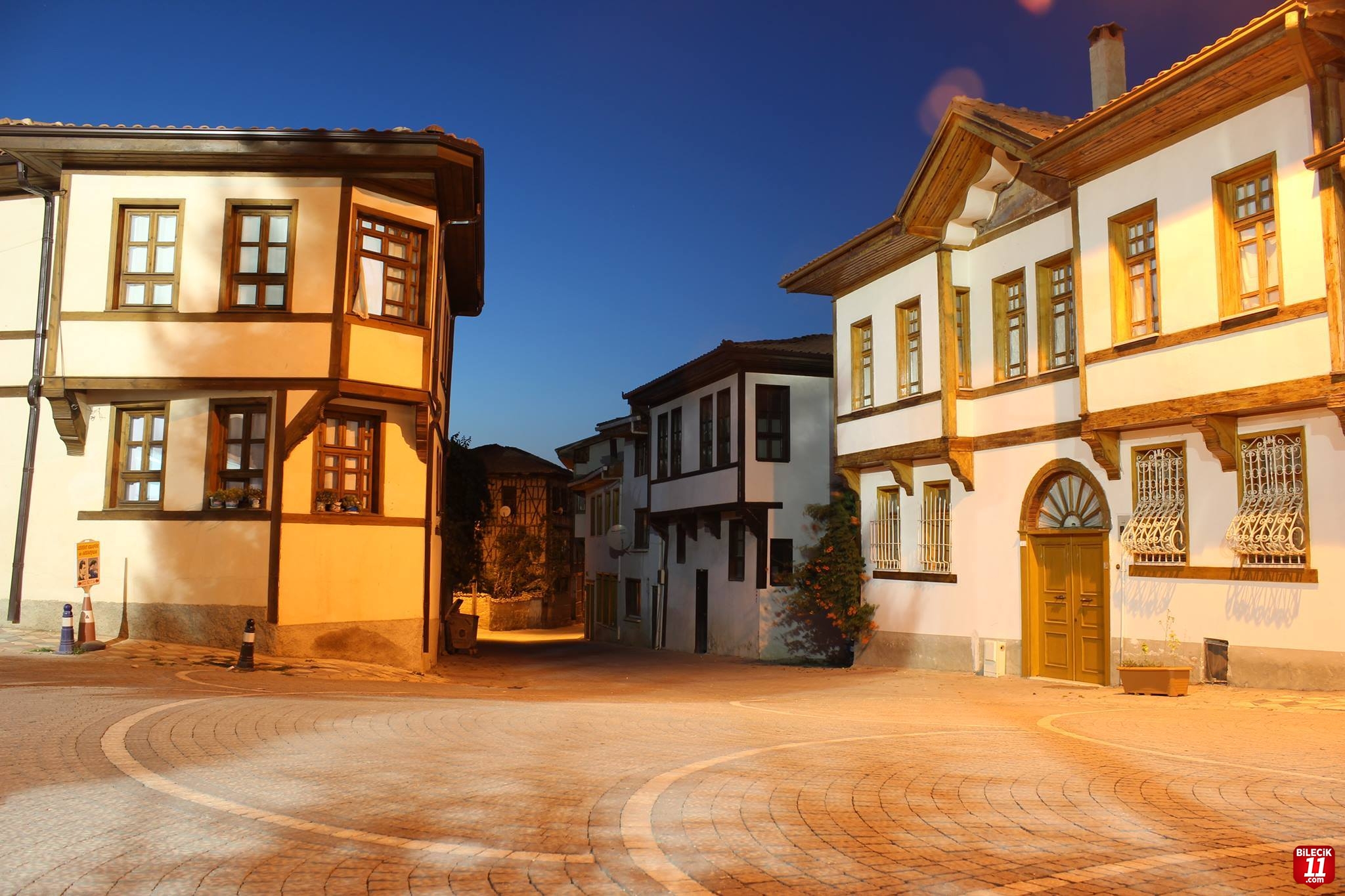 BİR ÇOK MEDENİYETE EV SAHİPLİĞİ YAPAN İLÇEMİZ