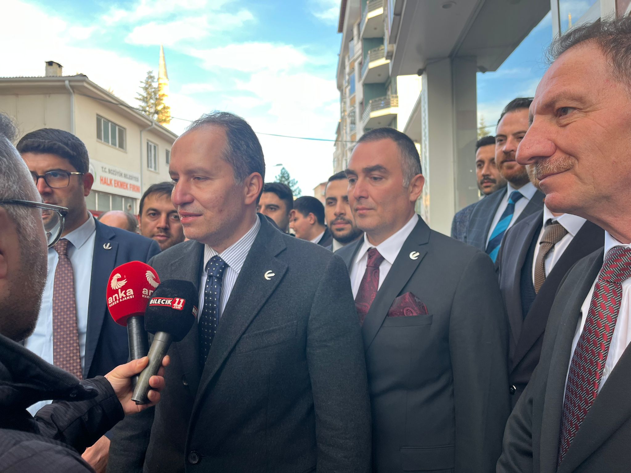 Erbakan: "Yeni bakanlığa gelen arkadaşlarımıza hayırlı olsun"