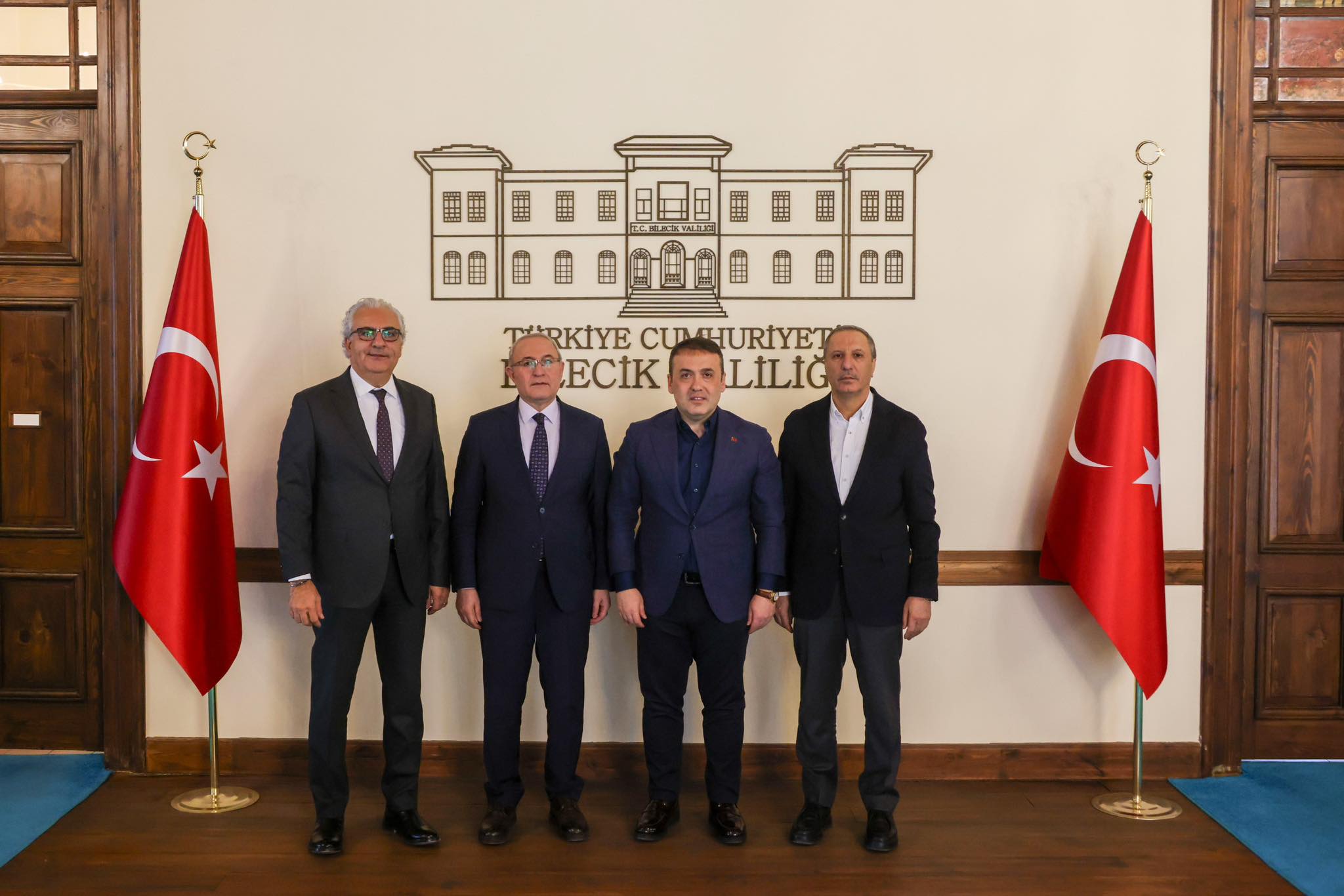 MİLLETVEKİLLERİ VALİ SÖZER'İ ZİYARET ETTİ