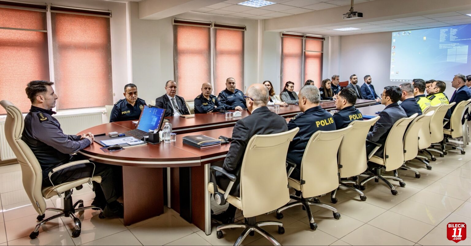 MÜDÜR ÇAĞLAR HAFTALIK BRİFİNG ALDI
