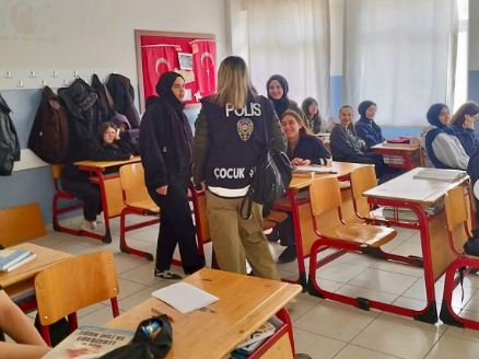 Bilecik Emniyeti’nden Öğrencilere Güvenlik Eğitimi