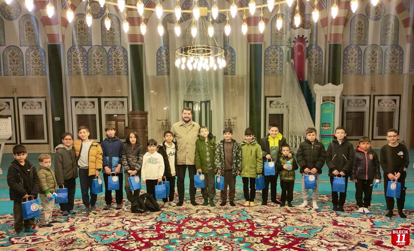 Bilecik'te Genç Gönüllüler, Çocuk Gönüllülerle Buluştu