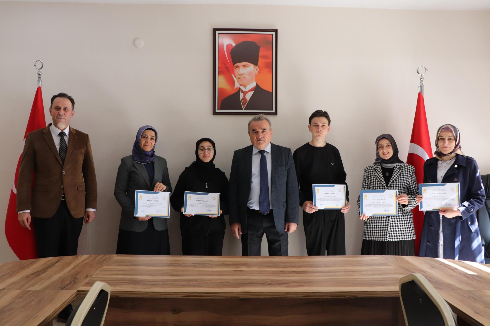Bozüyük’te İl Birincilerine Kaymakam Öztürk’ten Tebrik