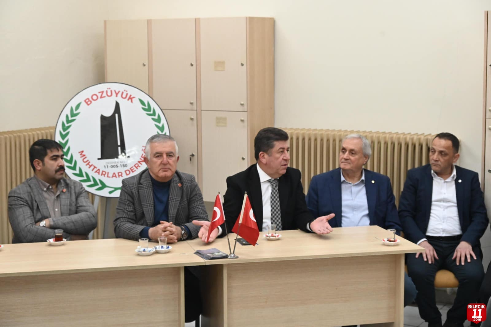 CHP HEYETİ MUHTARLARLA BİRARAYA GELDİ