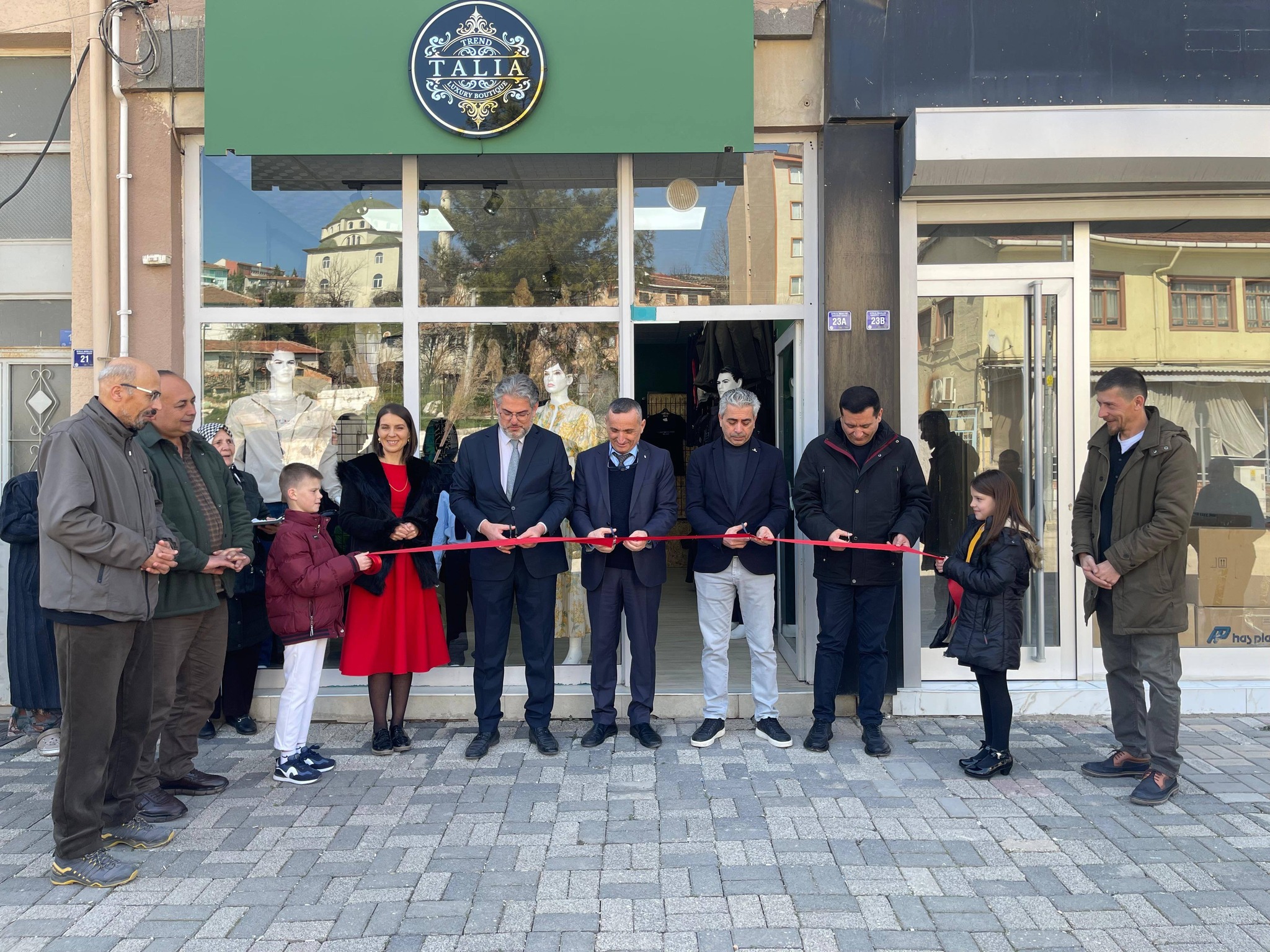 Gölpazarı'nda Trend Talia Butik Açıldı