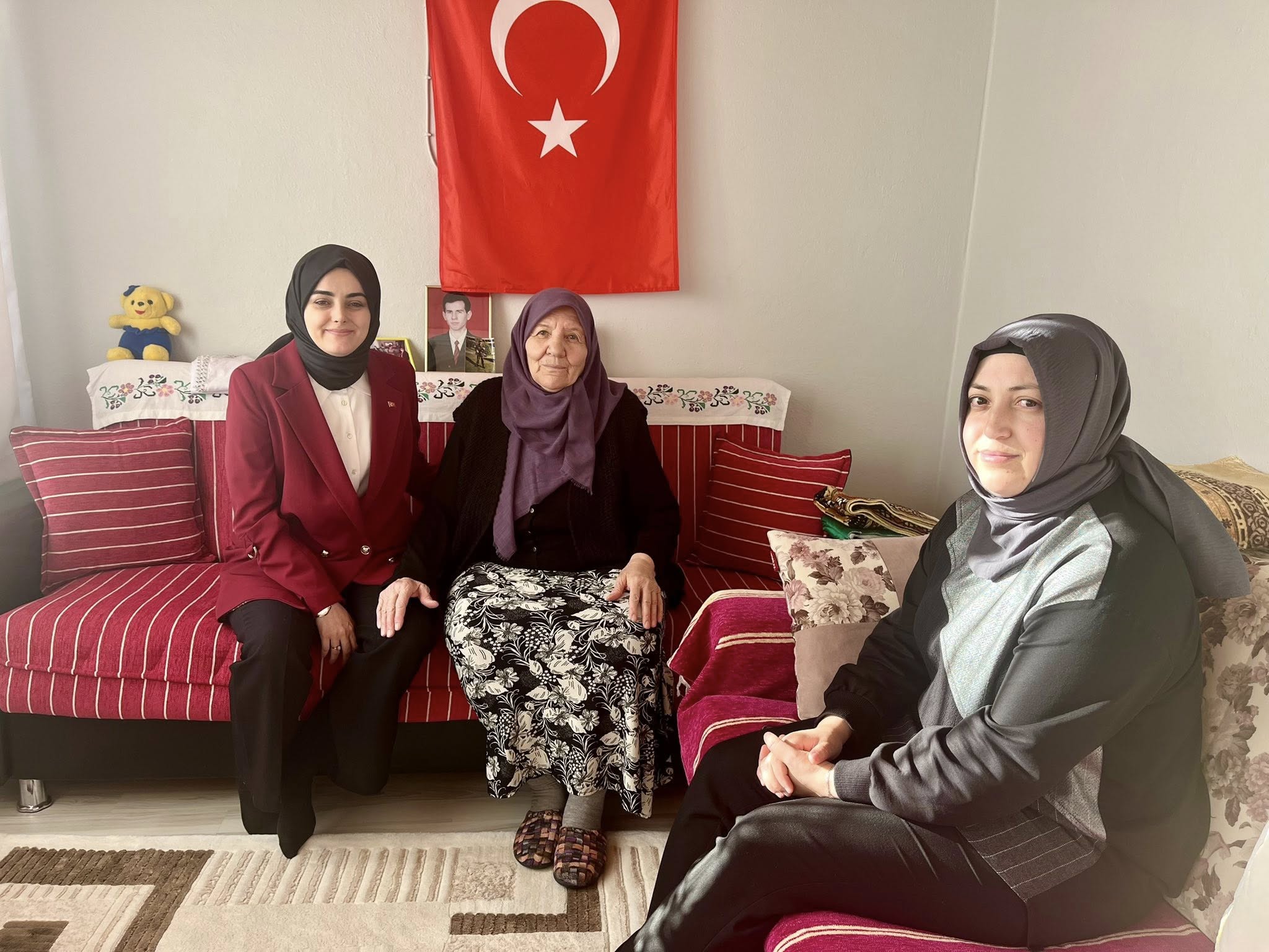 Kaymakam Kılıç'tan Şehit Annesi ve Gaziye Ziyaret