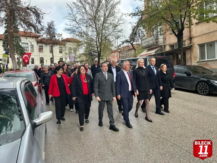 CHP'DEN SESSİZ YÜRÜYÜŞ