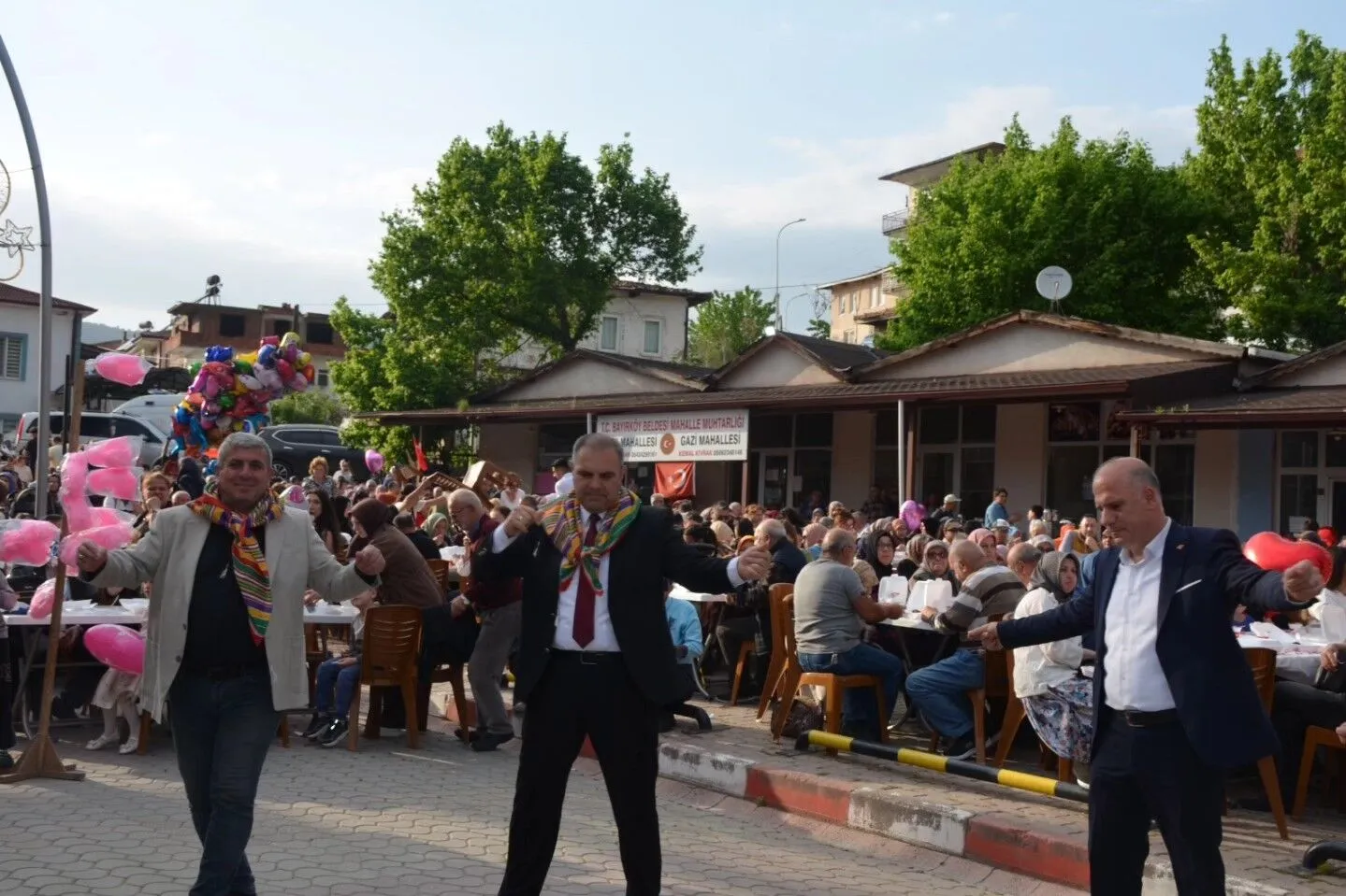 BAŞKANLAR KURTLARINI DÖKTÜ!
