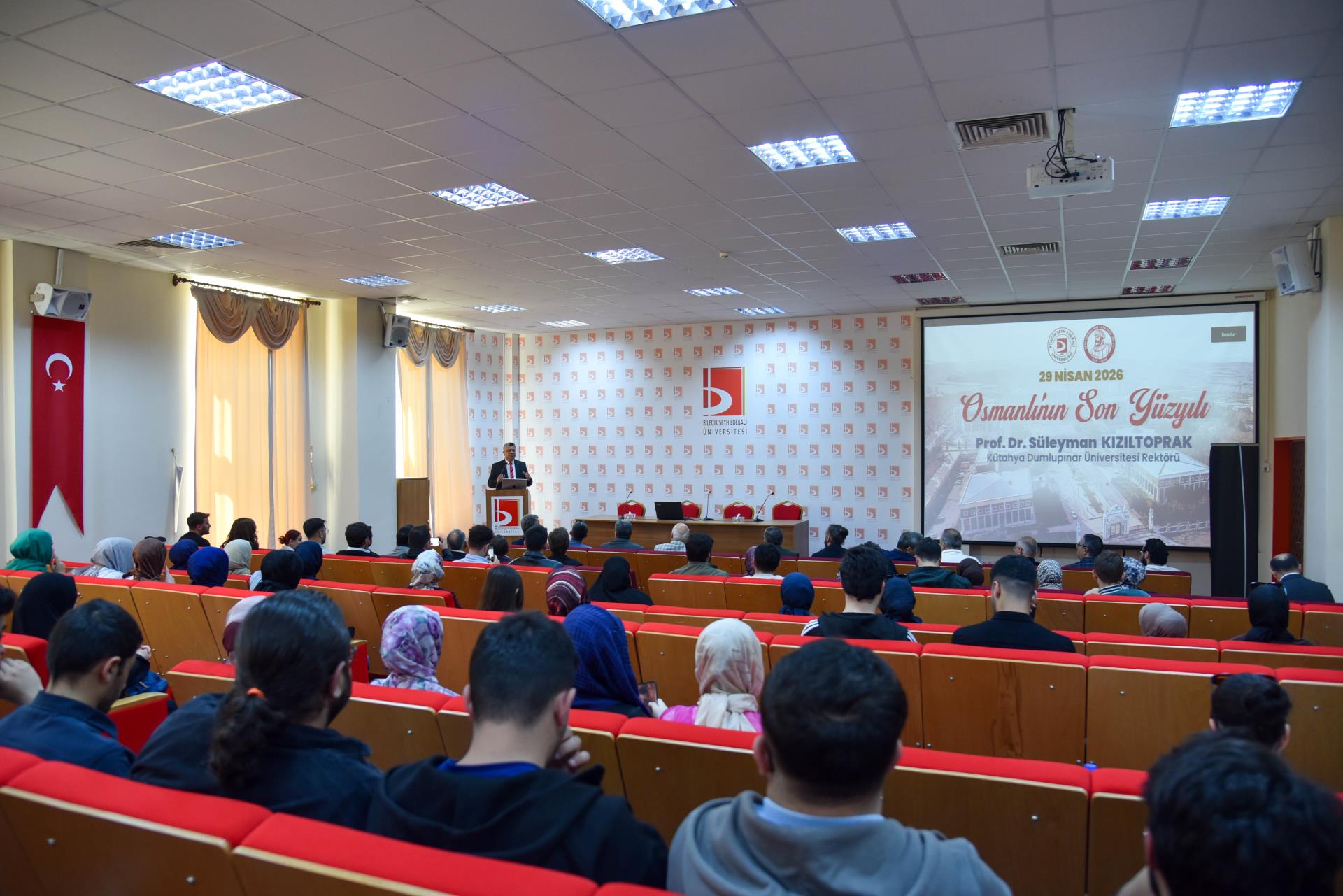 BŞEÜ'de “Osmanlı’nın Son Yüzyılı” Konferansına Yoğun İlgi