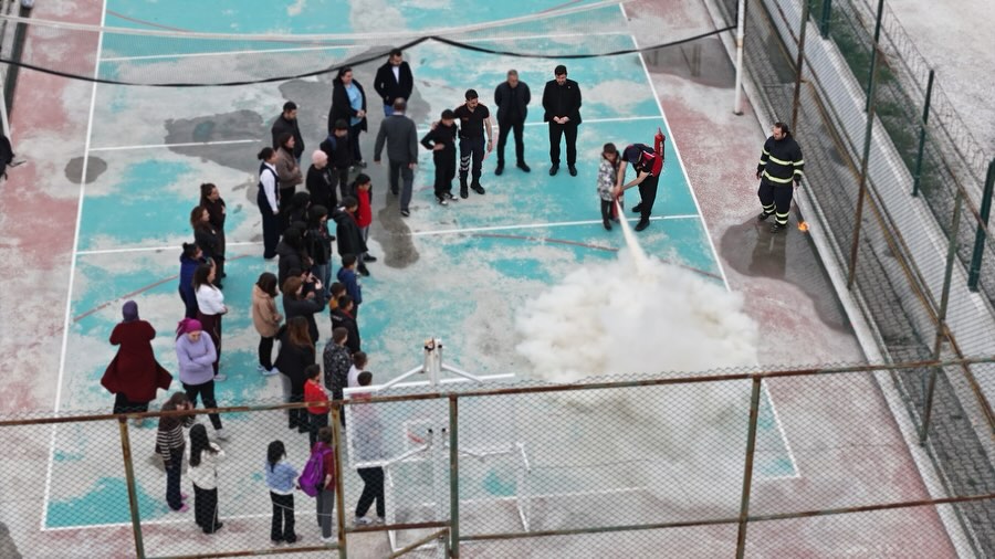 İtfaiye Ekiplerinden Sevgi Evleri’nde Farkındalık Eğitimi