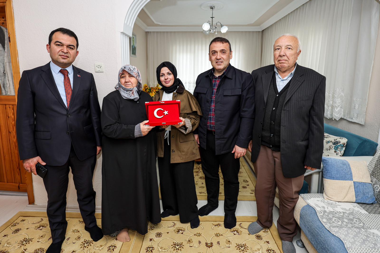 Vali Sözer'den Şehit Ailesine Ziyaret