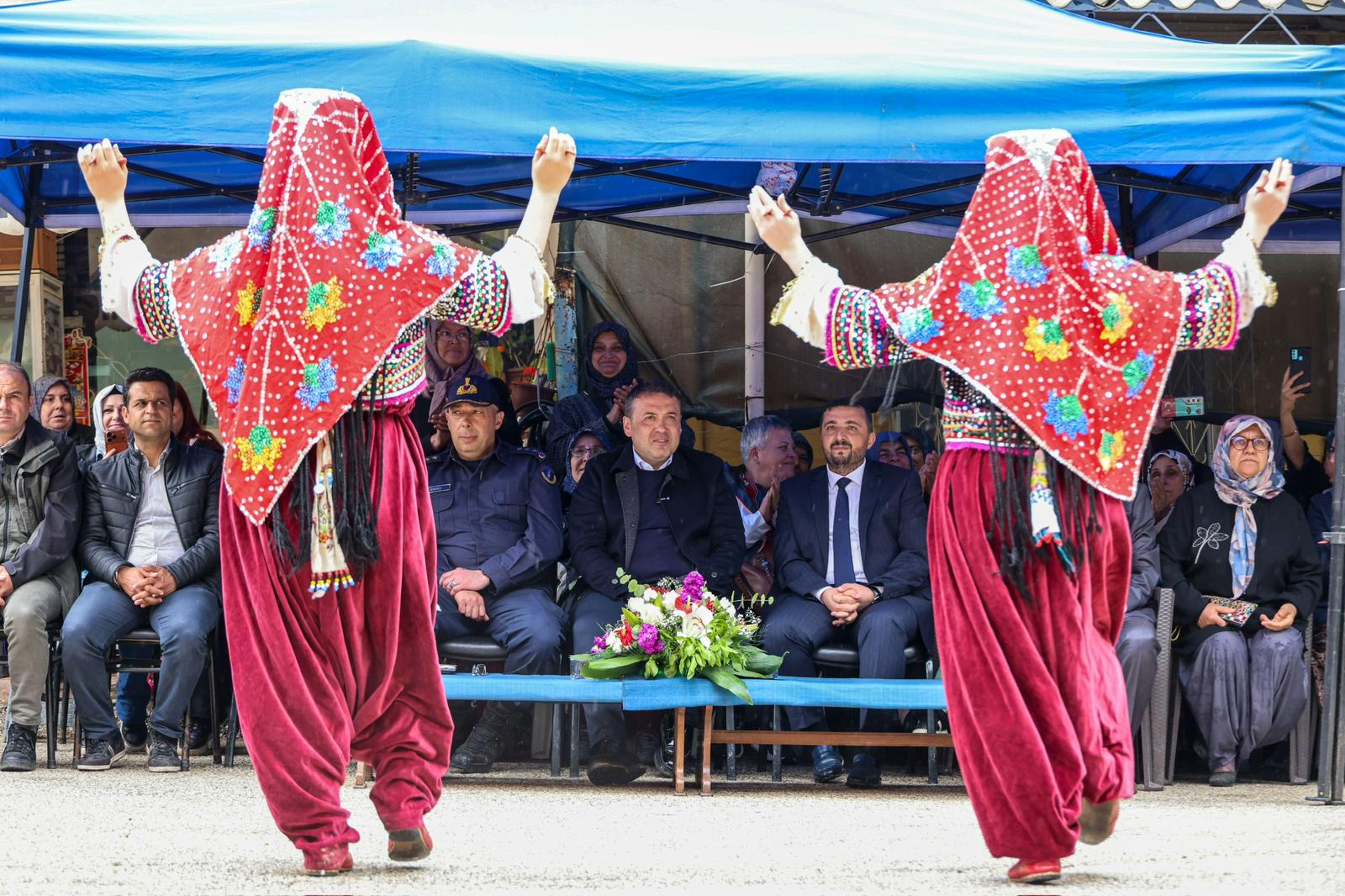 Vali Sözer, Hıdırellez Coşkusunu Köylerde Vatandaşlarla Paylaştı