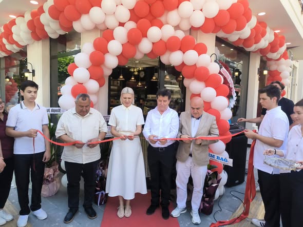 Balkanlı Kuruyemiş Bilecik'te  Açıldı