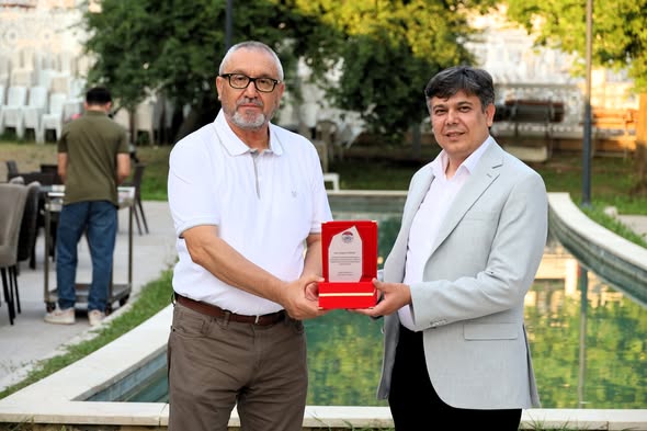 BELEDİYE'NİN TECRÜBELİ MEMURUNA VEDA