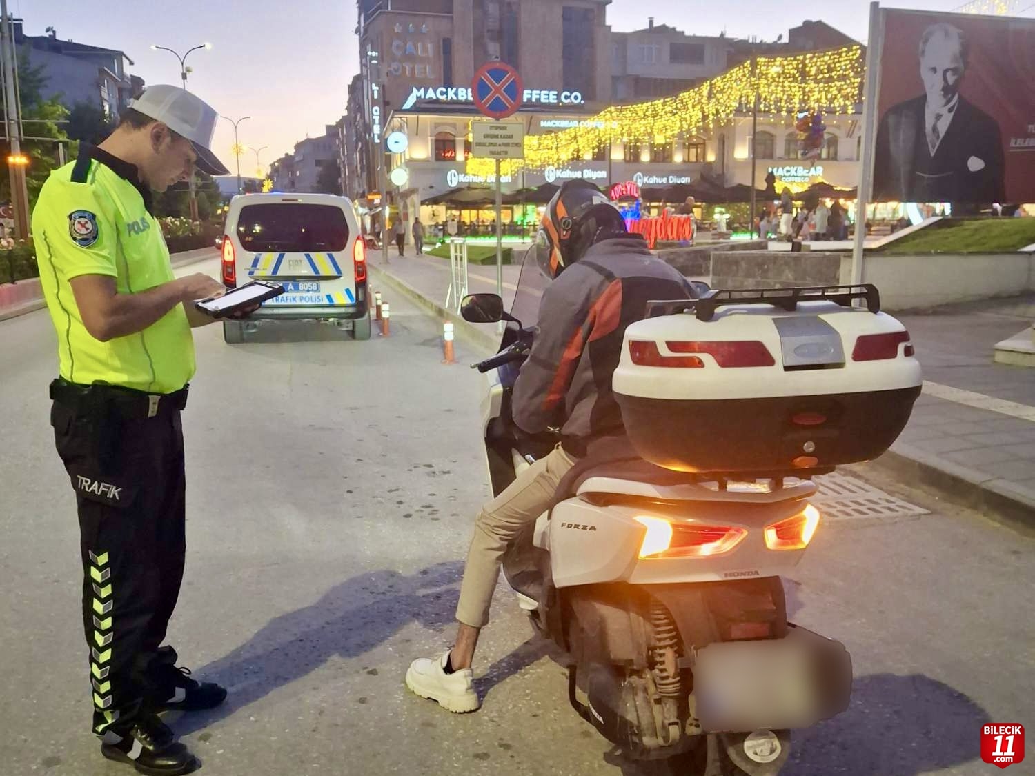 BİLECİK'TE MOTOSİKLETÇİLERE SIKI DENETİM