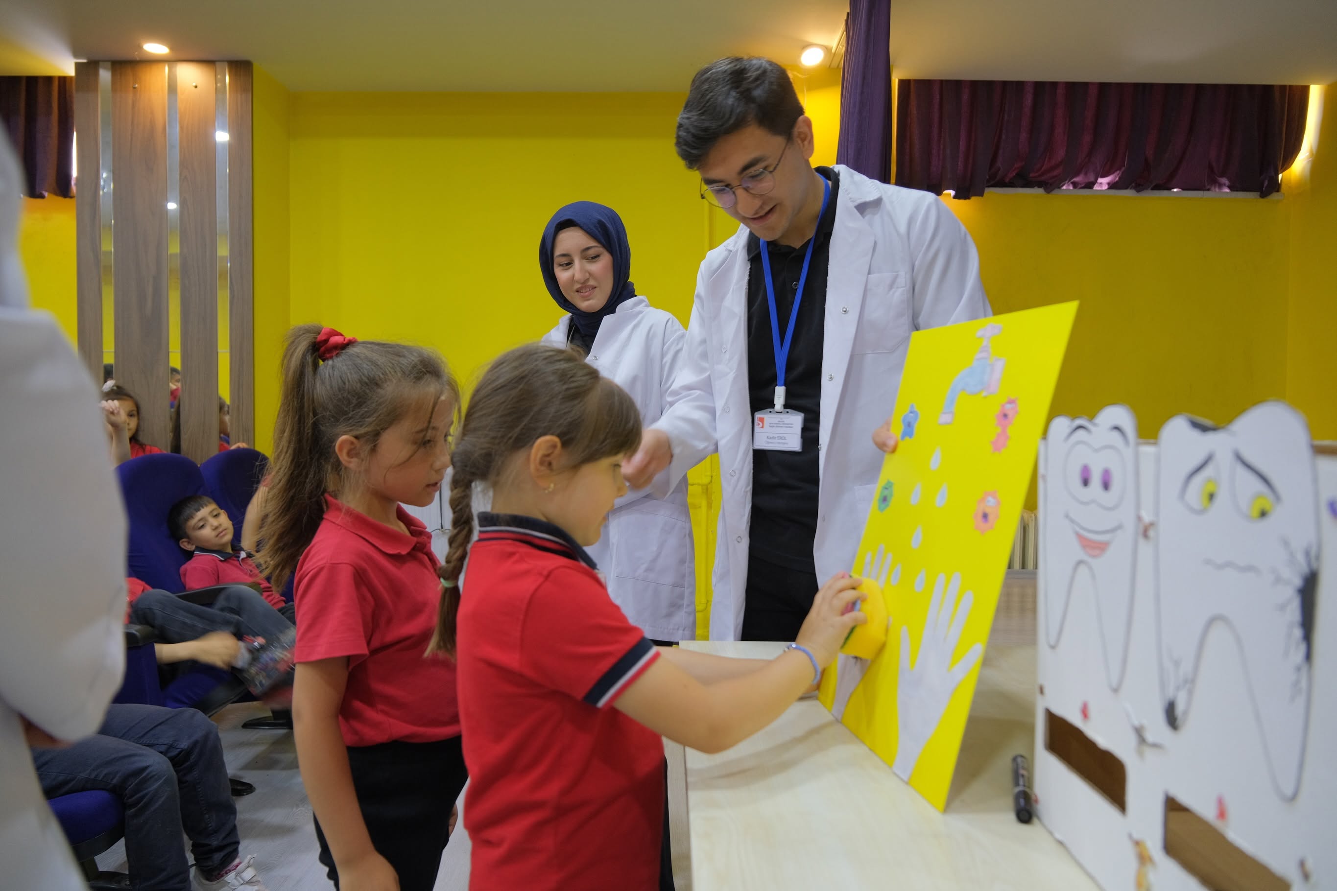 BŞEÜ Sağlık Bilimleri Fakültesinden Minik Öğrencilere Bireysel Hijyen Eğitimi