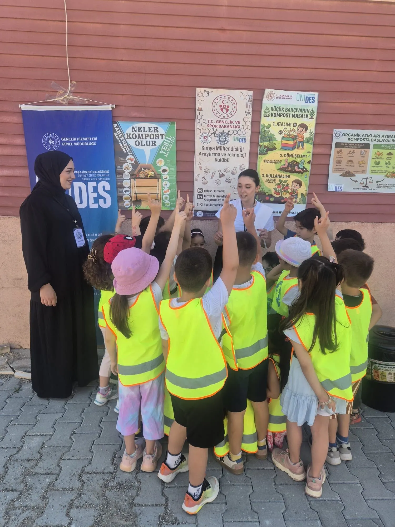 GELECEĞE NEFES OLDULAR