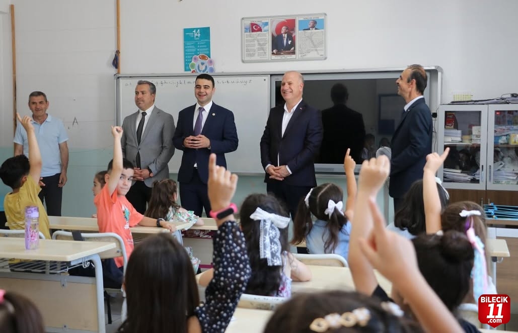 OSMANELİ'DE KARNE HEYECANI
