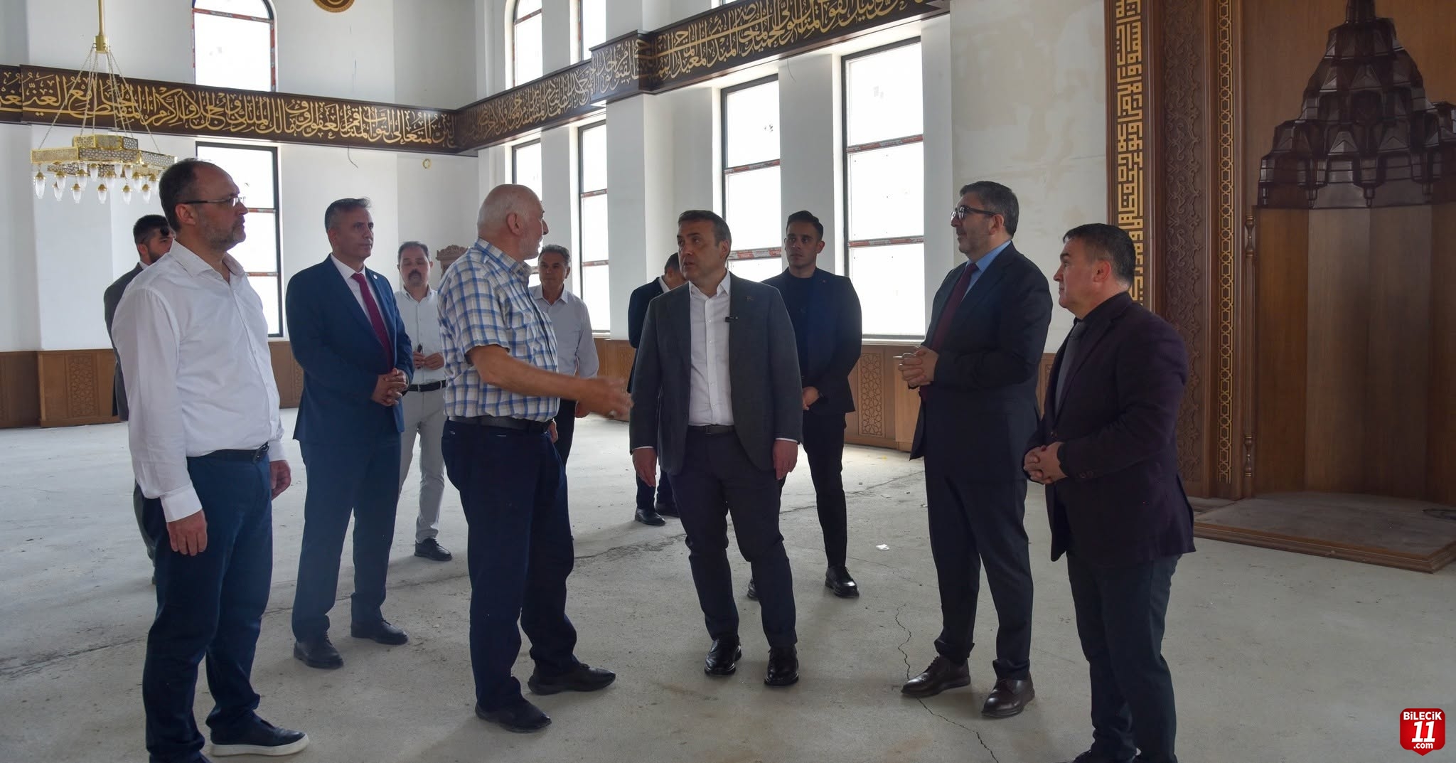 Vali Sözer  Kampüs Camii’nde İncelemelerde Bulundu