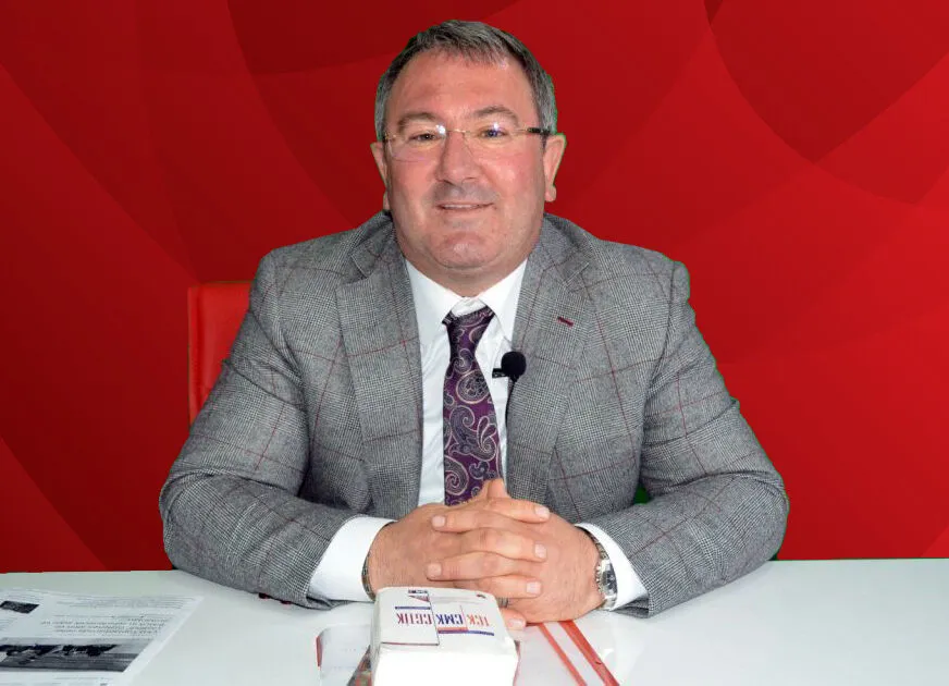 AKARKARASU;"GARABET,HUSUMET VE DEMOKRASİYE İHANETTİR"