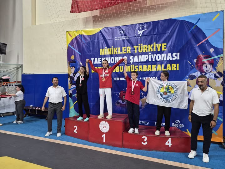 Taekwondoda Gururlandıran Başarı!