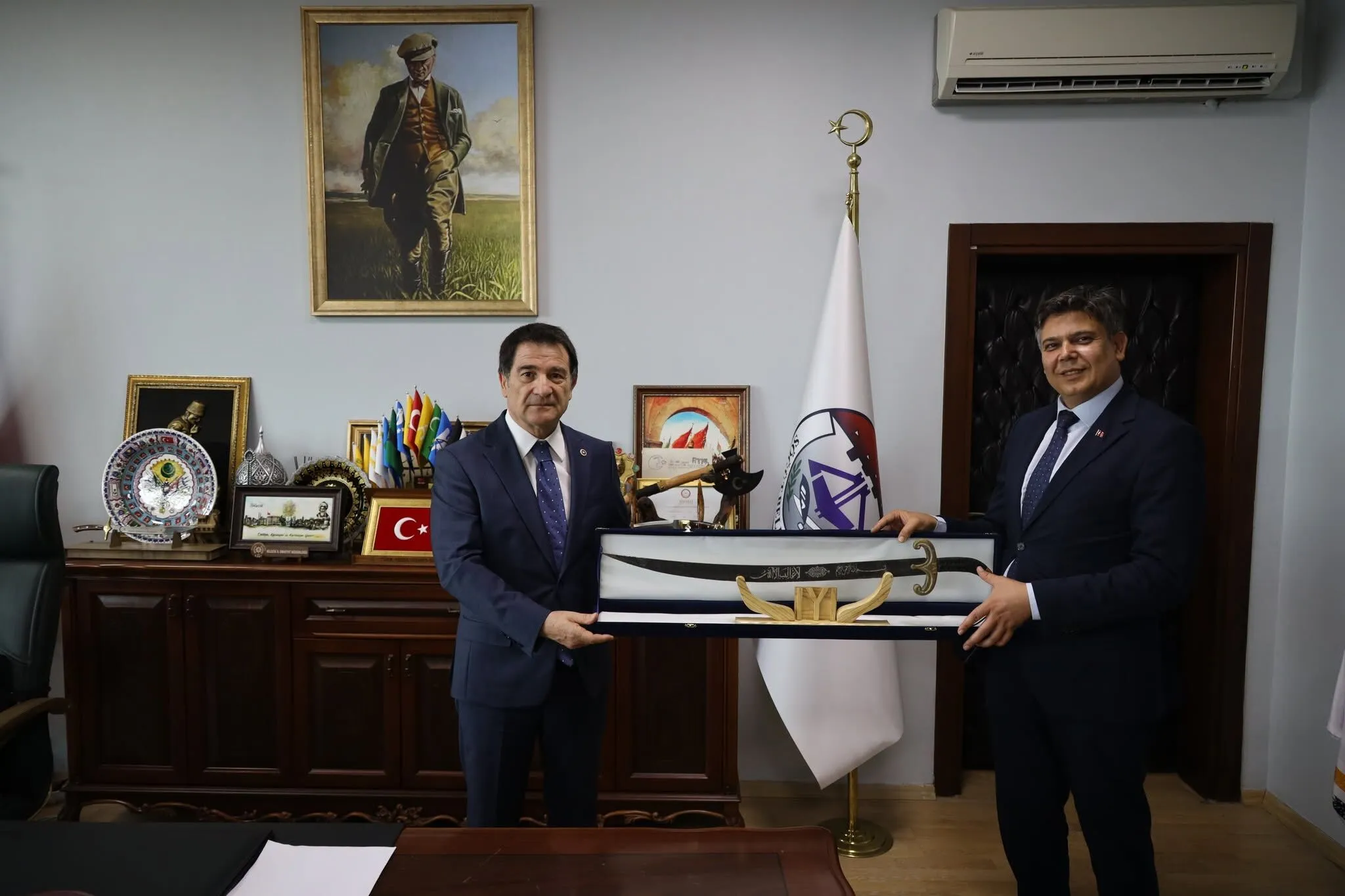 AKSU'DAN BAŞKAN DURGUT'A ZİYARET