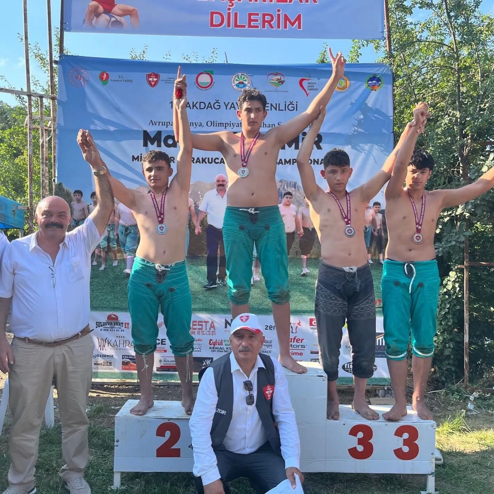 BİLECİKLİ GÜREŞÇİ TUFAN TÜRKİYE 3'ÜNCÜSÜ OLDU
