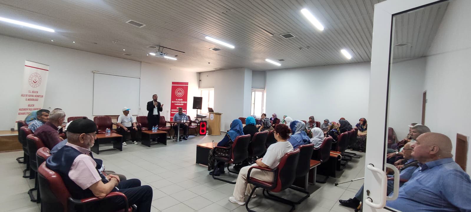 Huzurevinde Mevlid-i Nebi Programı