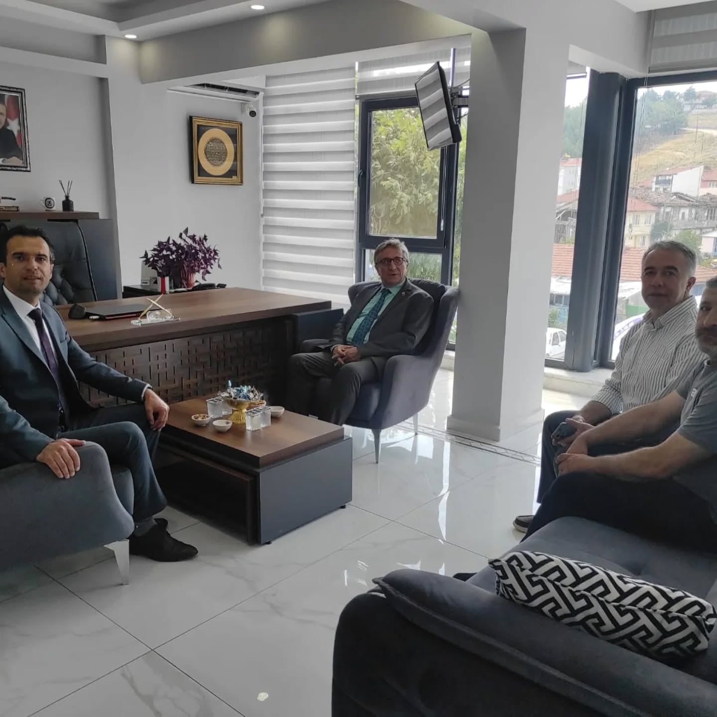 İstişarelerde bulundular