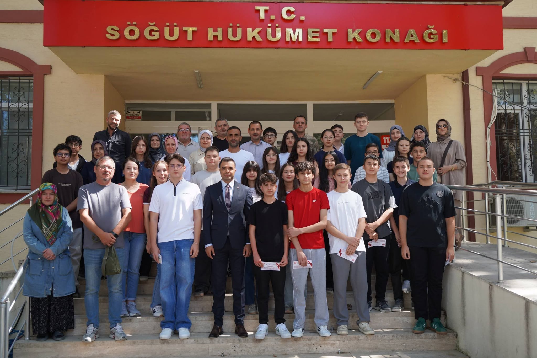 LGS Başarısı Kaymakamlıkta Kutlandı