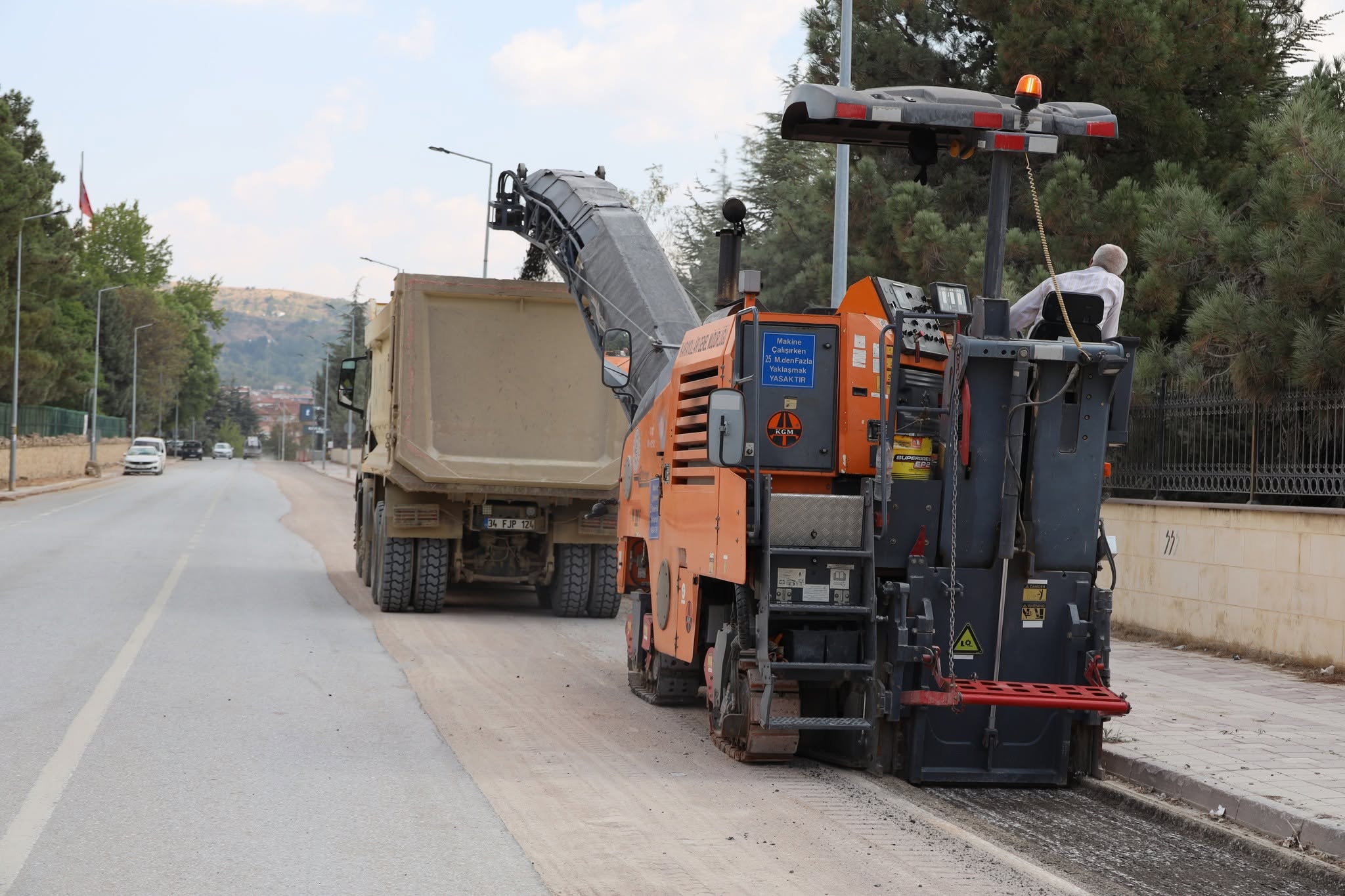 Söğüt’te Asfalt Çalışmaları Başladı