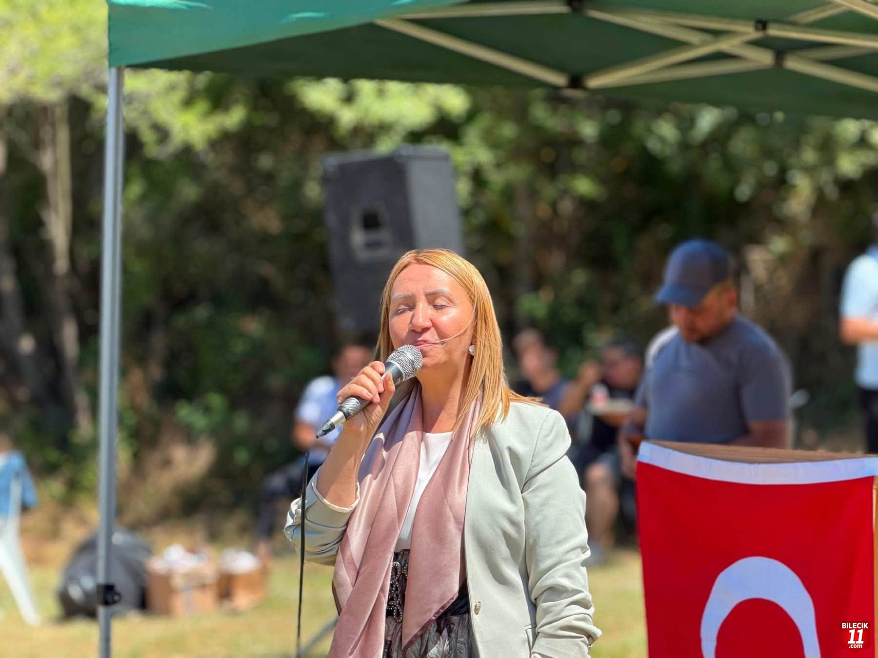 TEKİN;"SENİ GÖRMEDEN SEVDİK"