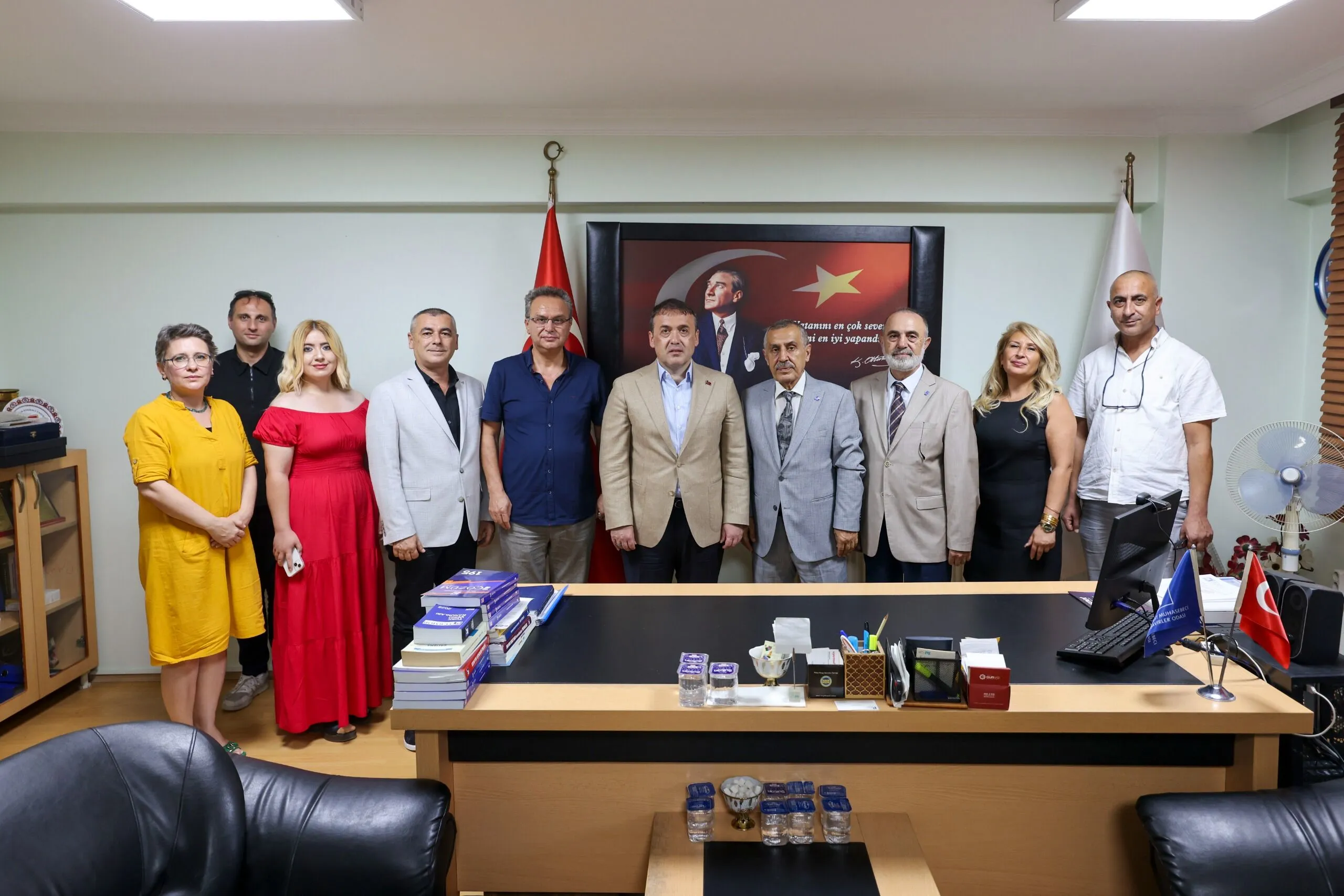 VALİ SÖZER'DEN SMMM ODASINA ZİYARET