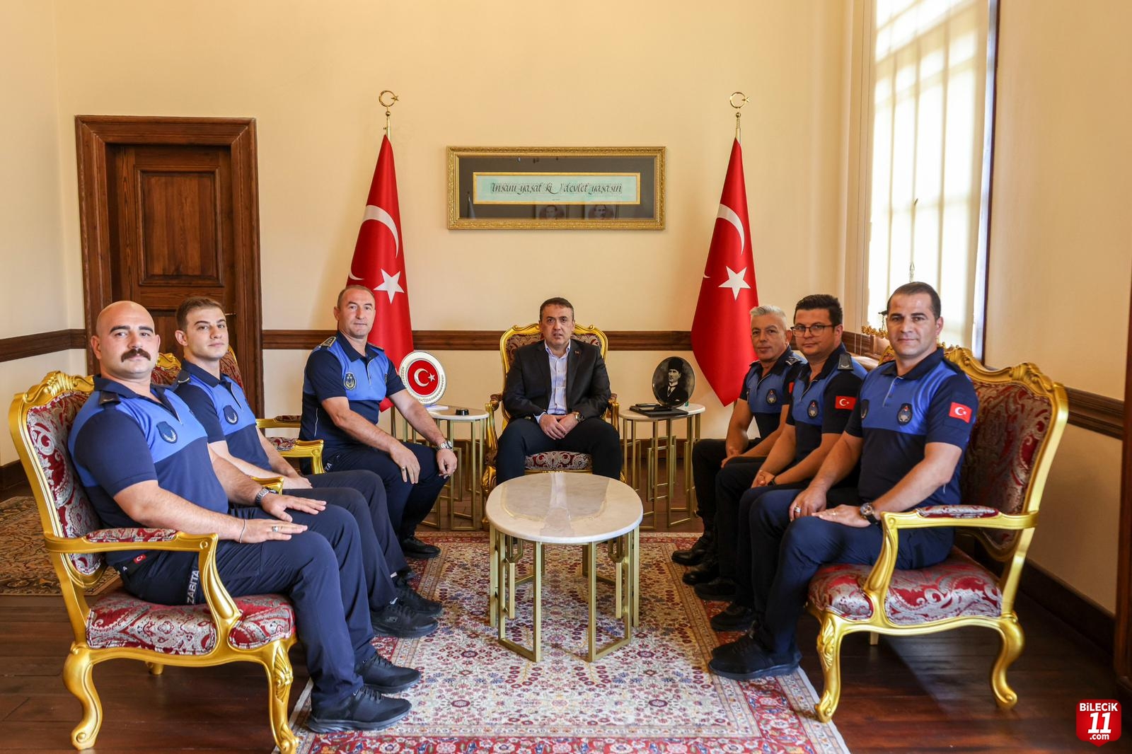 VALİ SÖZER ZABITALARI KABUL ETTİ