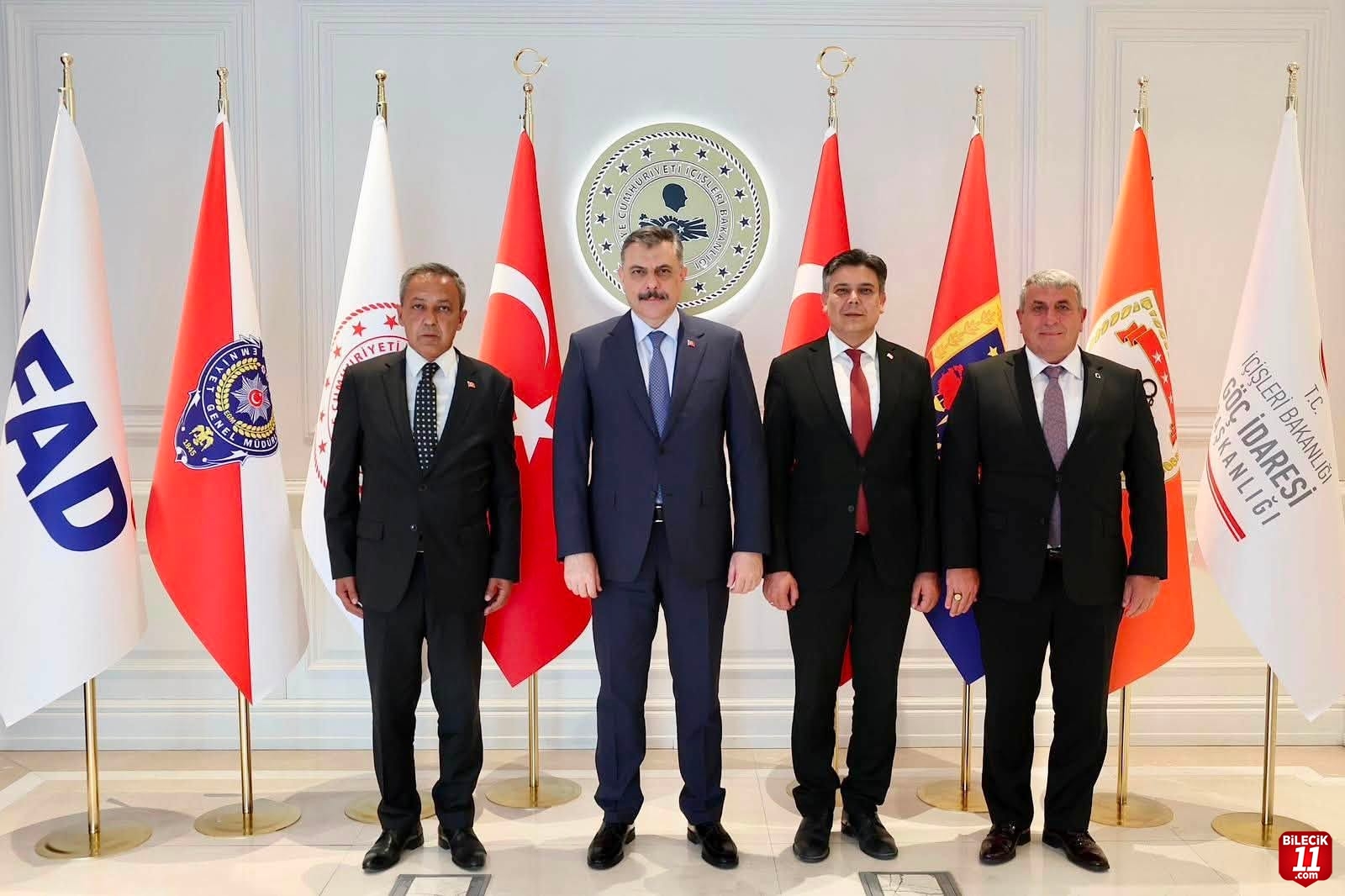BAŞKANLAR'DAN BAKAN ÇİFTÇİ'YE ZİYARET