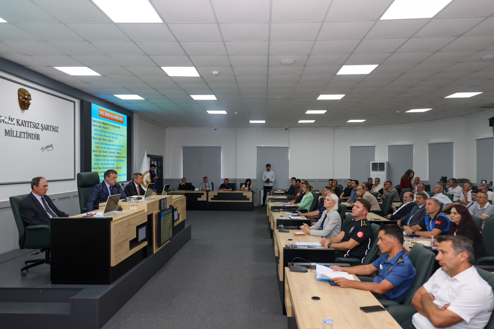 Bilecik'te Okul ve Çevresi Güvenlik Tedbirleri Toplantısı Gerçekleştirildi