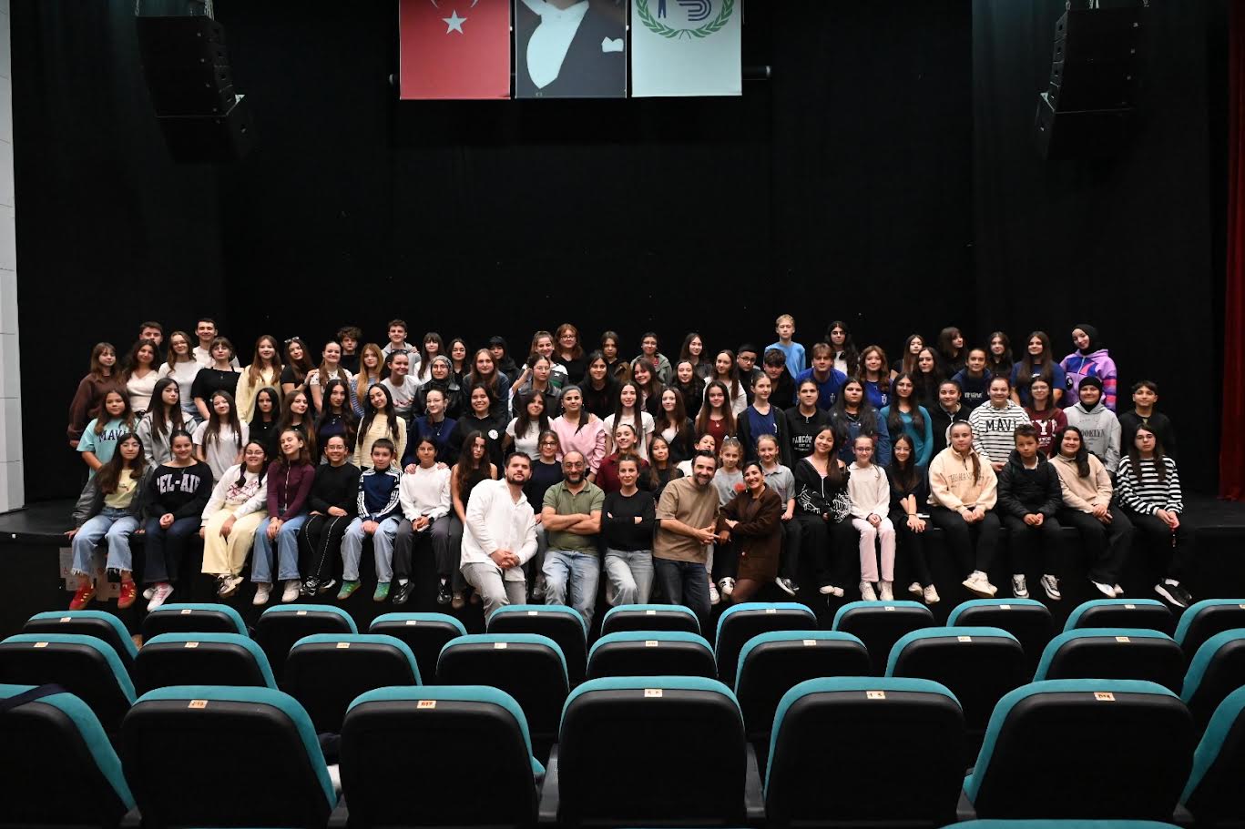 BOZÜYÜK BELEDİYESİ SANATEVİ’NDE YENİ SEZON HEYECANI BAŞLADI