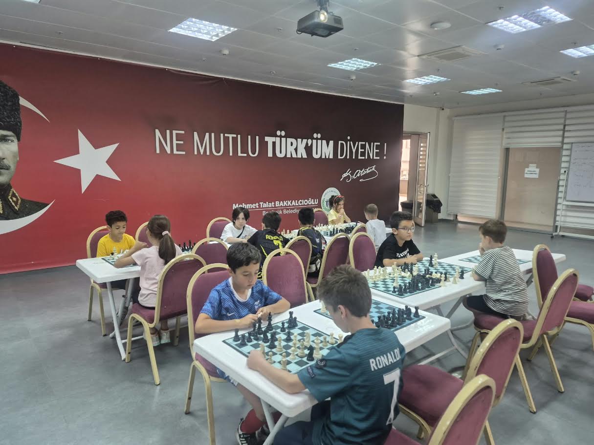 BOZÜYÜK’TE CUMHURİYET BAYRAMI COŞKUSU SATRANÇ TURNUVASIYLA TAÇLANACAK