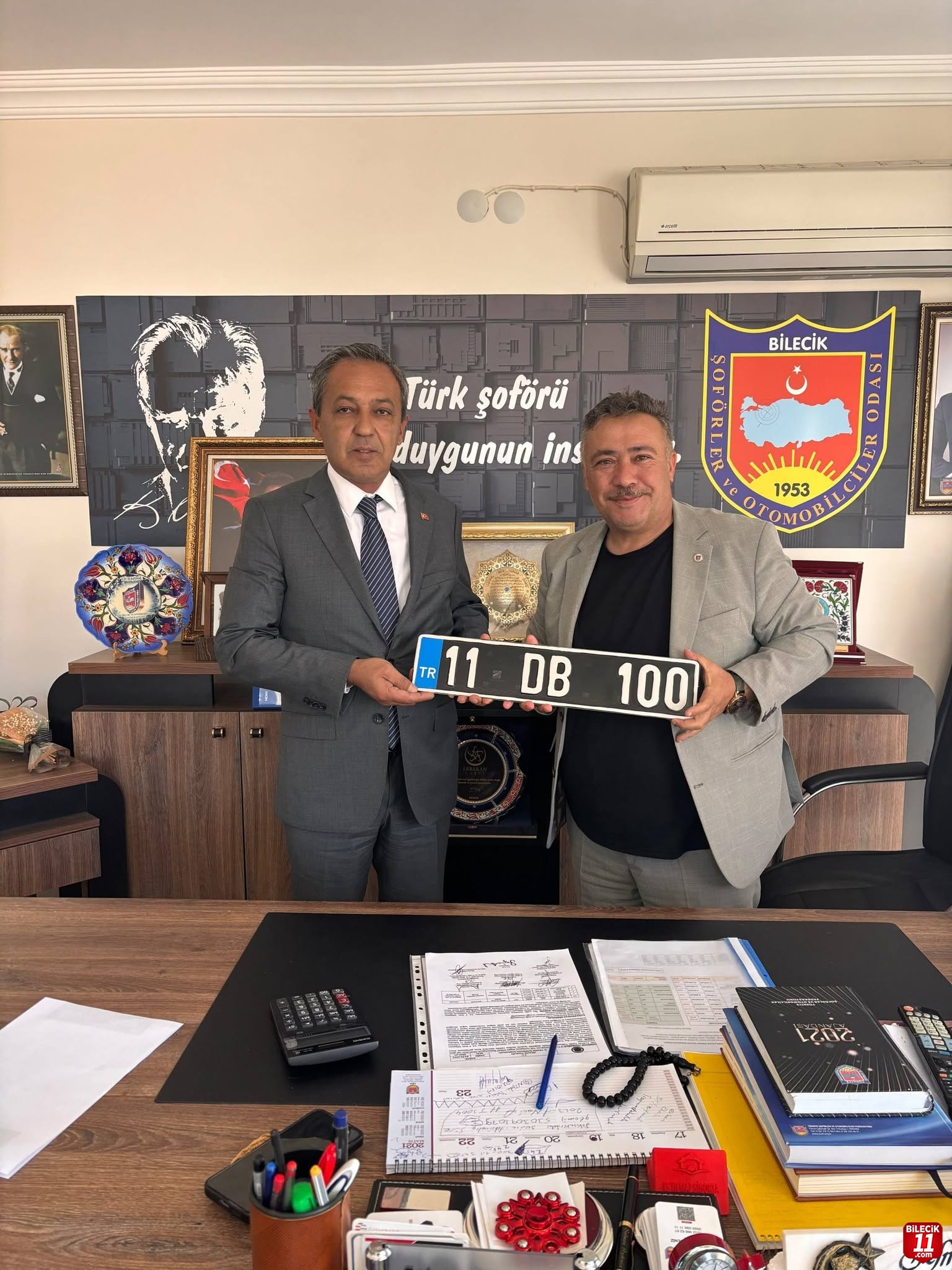 İLHAN BAŞKAN'DAN ANLAMLI PLÂKA